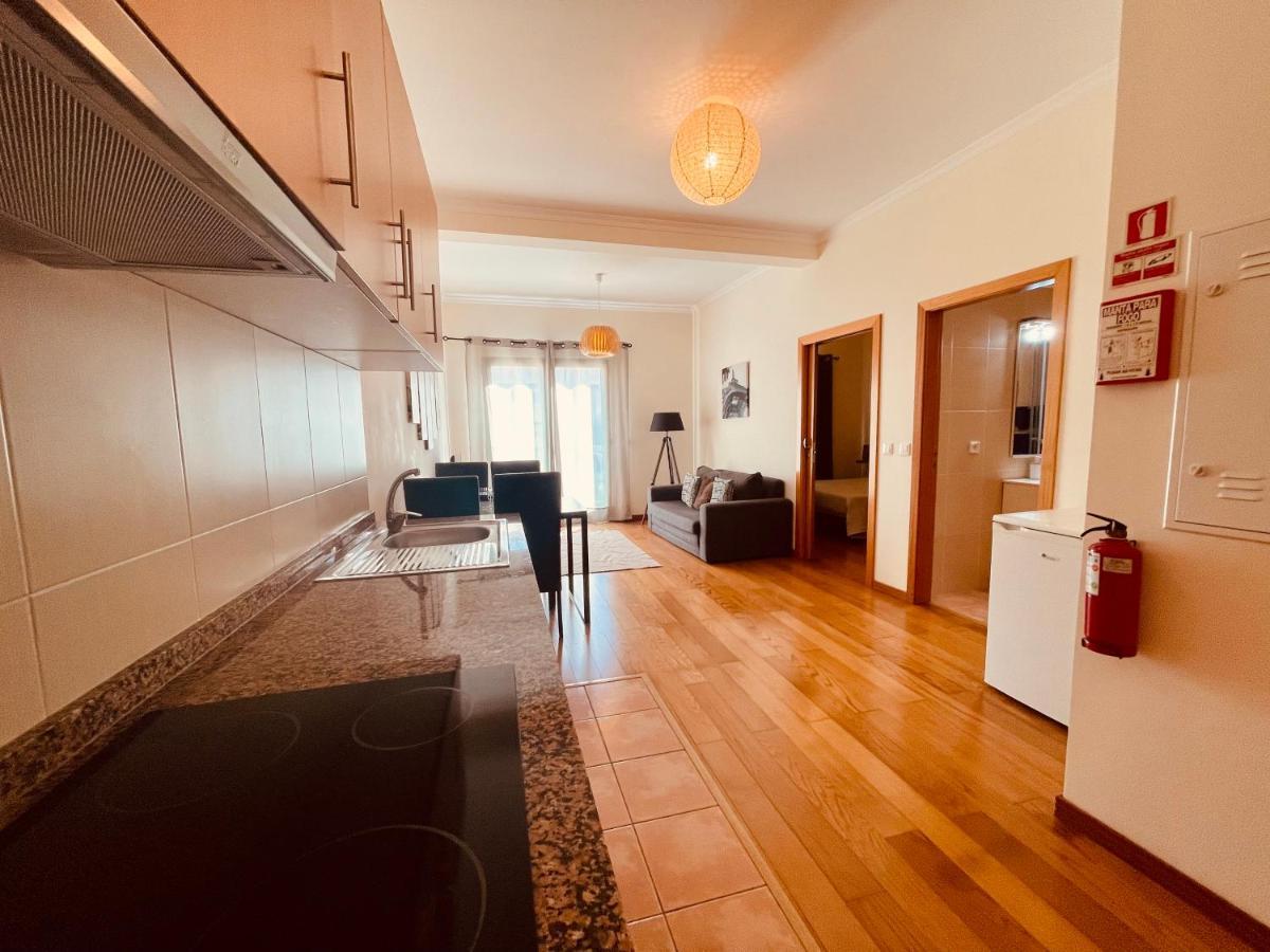 Apartamentos Da Carreira Фуншал Екстериор снимка