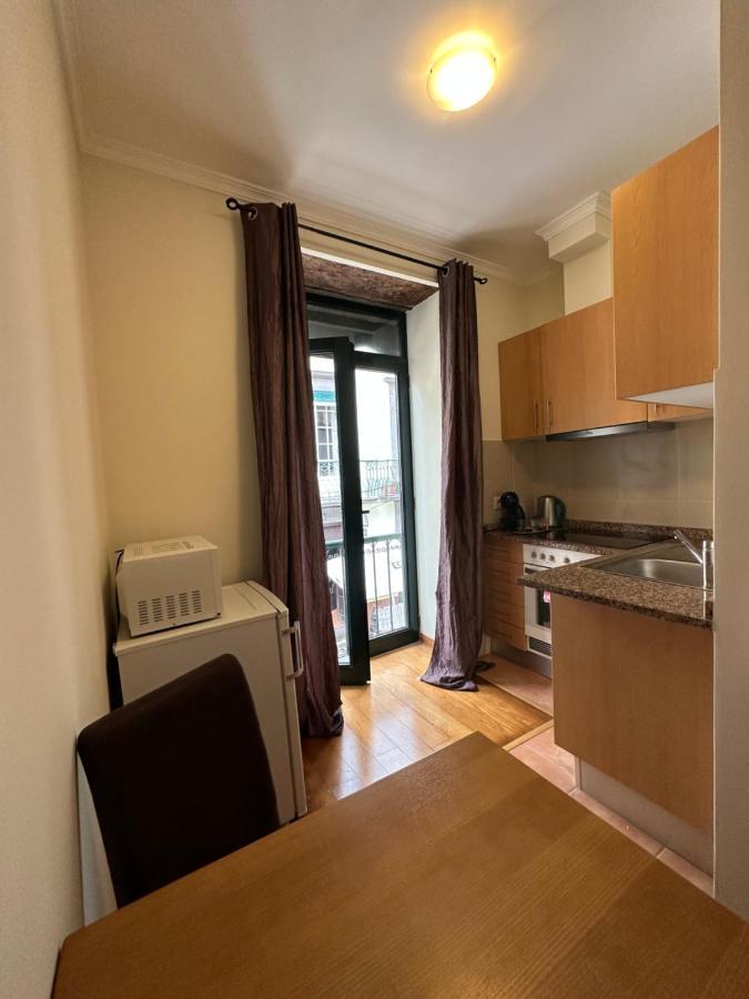 Apartamentos Da Carreira Фуншал Екстериор снимка