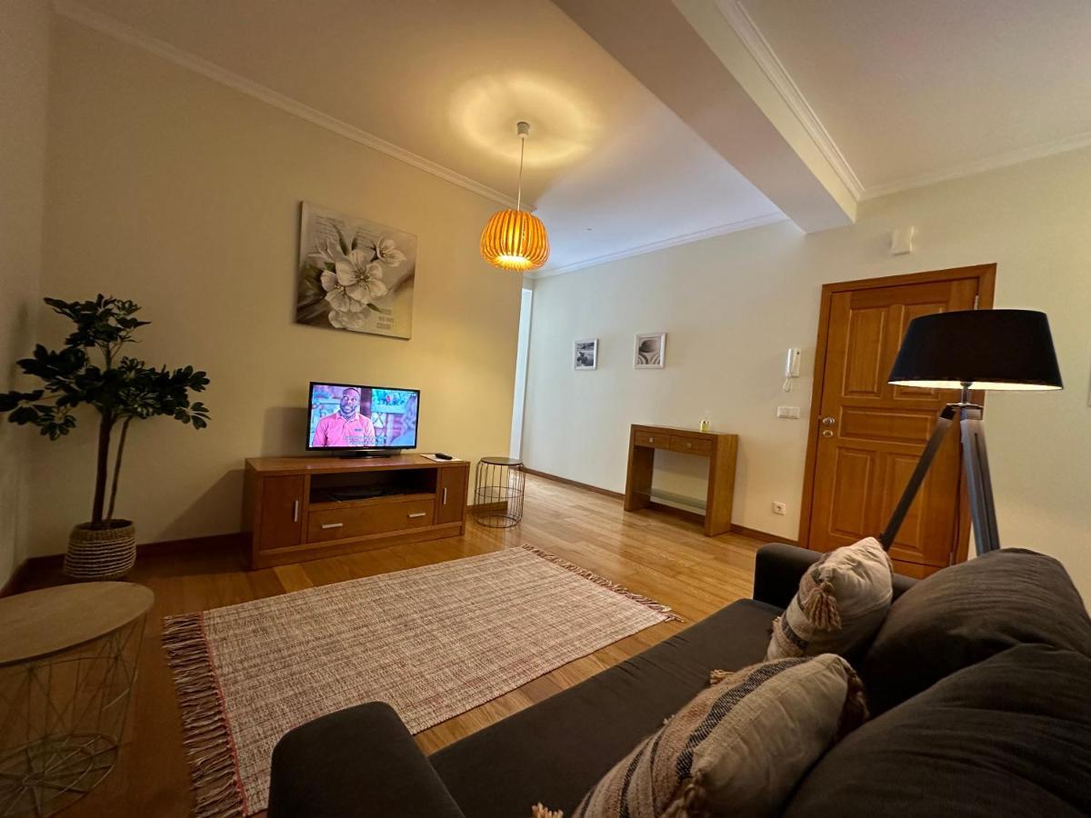 Apartamentos Da Carreira Фуншал Екстериор снимка