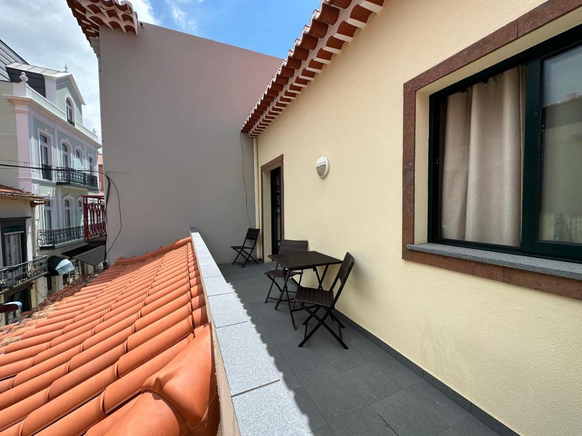Apartamentos Da Carreira Фуншал Екстериор снимка